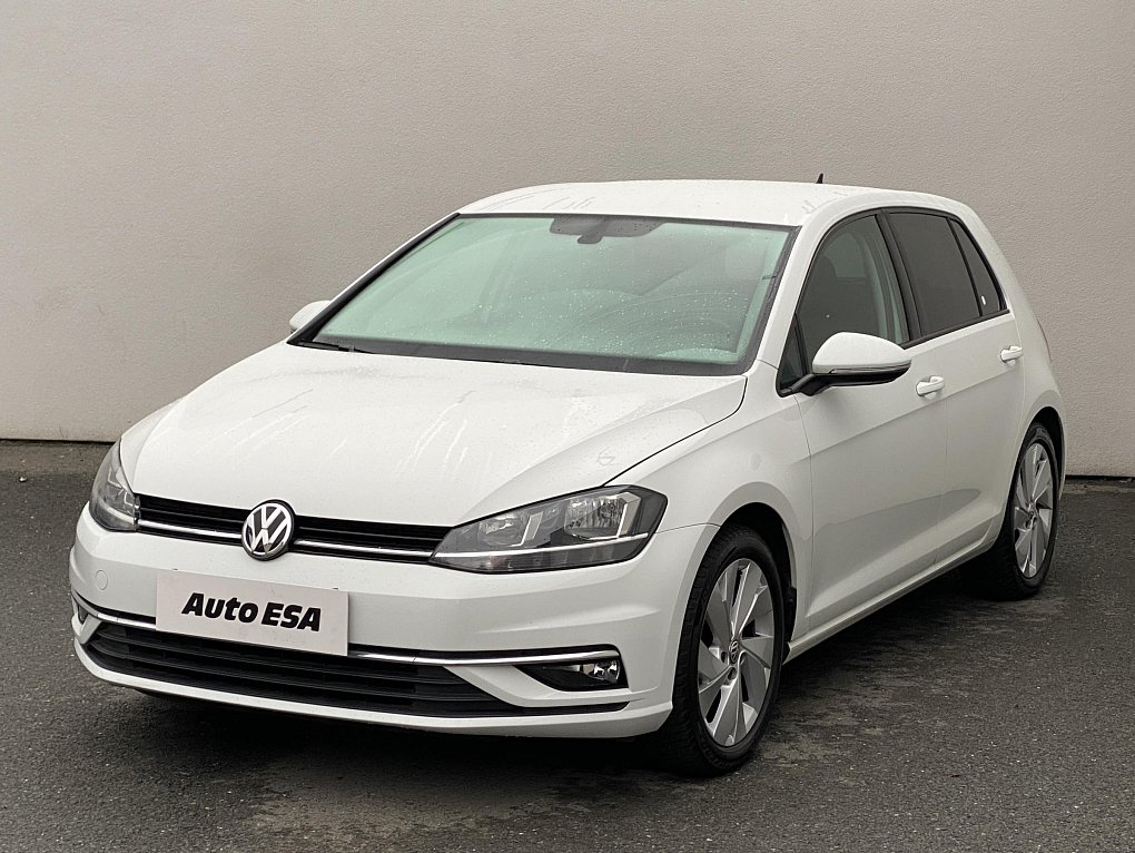 Volkswagen Golf 1.0 TSI 