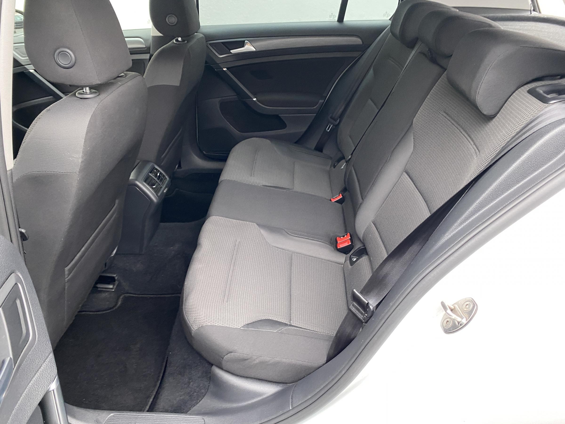 Volkswagen Golf, 2017 - pohled č. 10