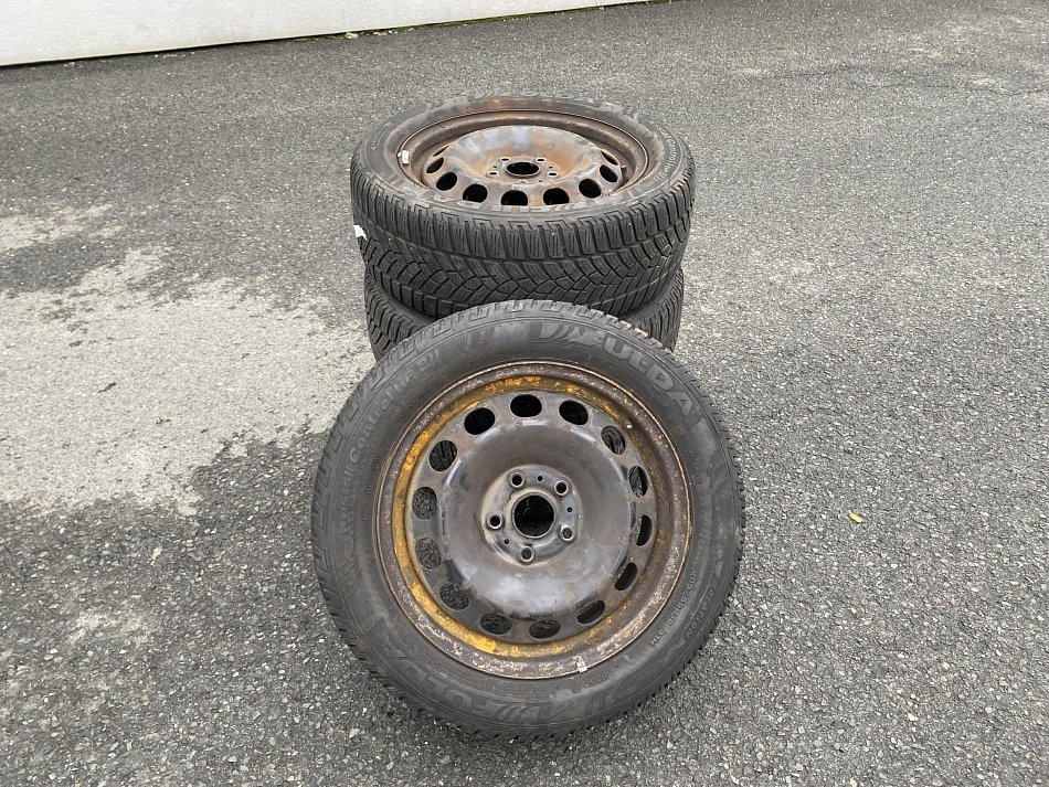 Volkswagen Golf 1.0 TSI 