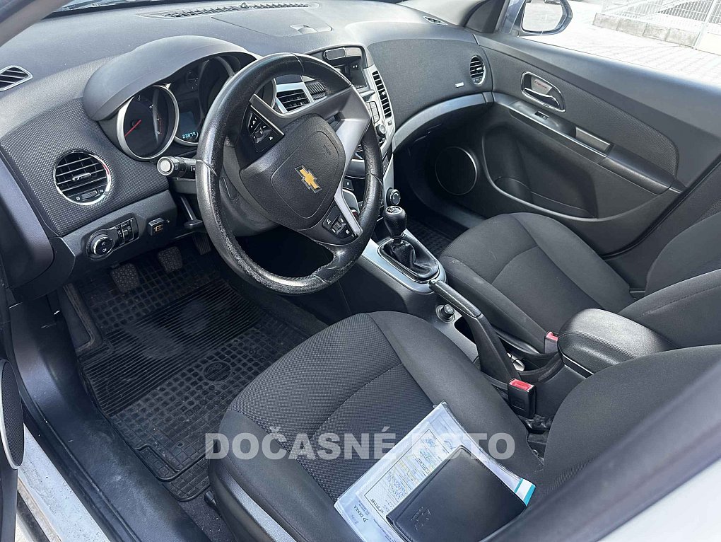 Chevrolet Cruze 1.6i 