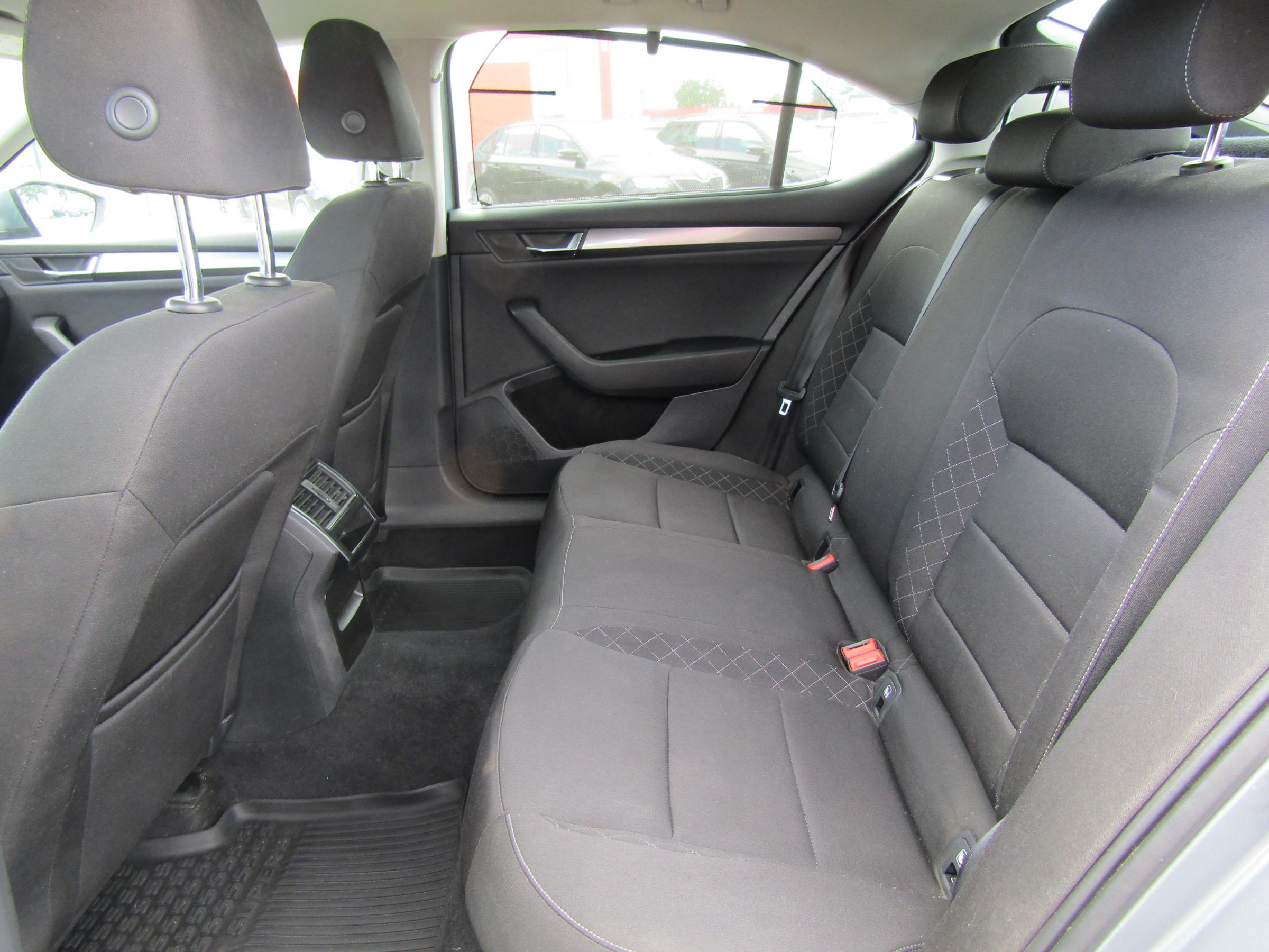 Škoda Superb III, 2015 - pohled č. 11