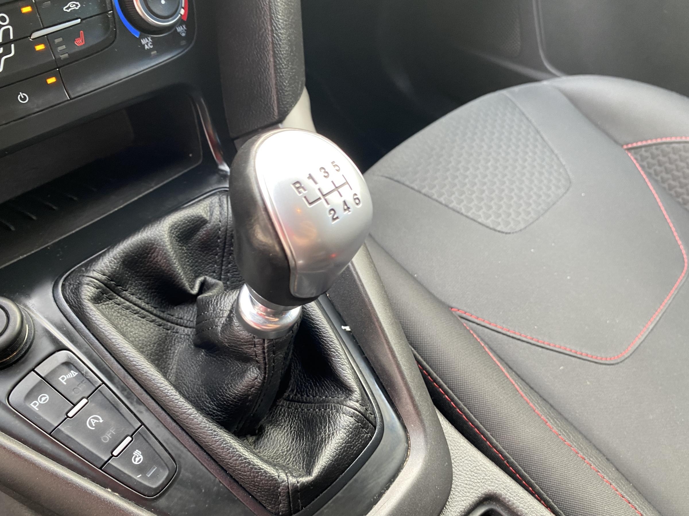 Ford Focus, 2018 - pohled č. 18