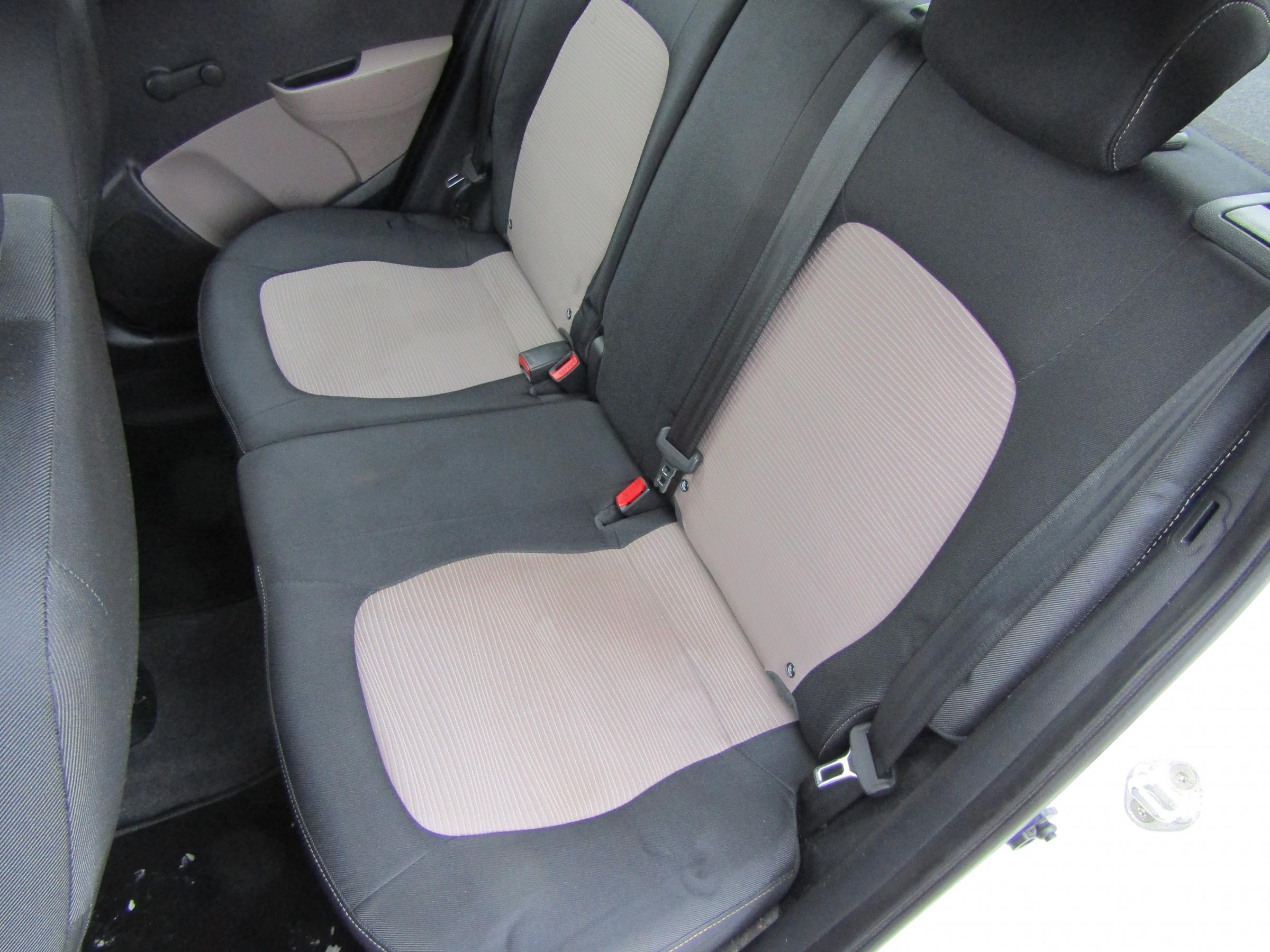 Hyundai i20, 2013 - pohled č. 10