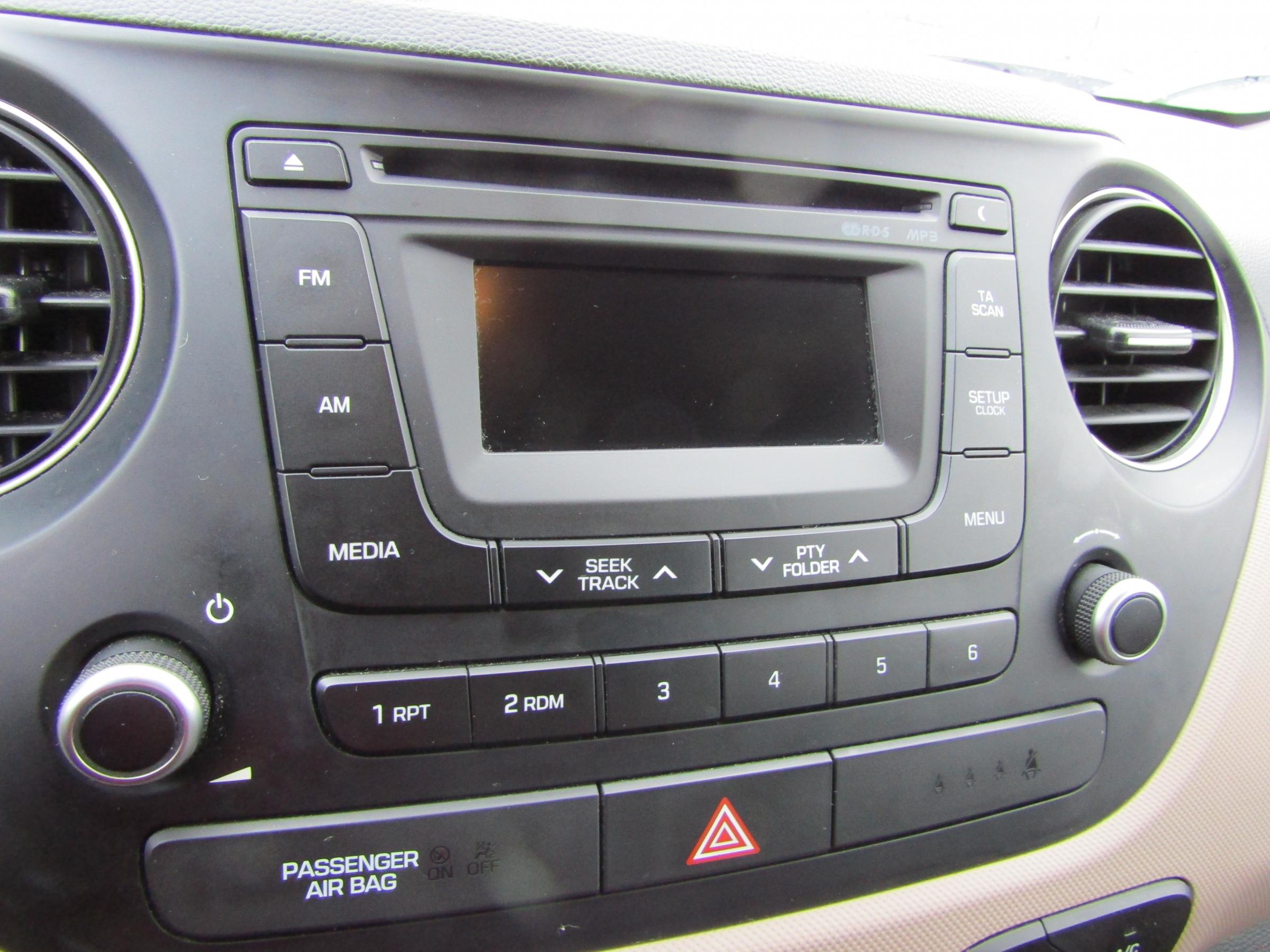 Hyundai i20, 2013 - pohled č. 11