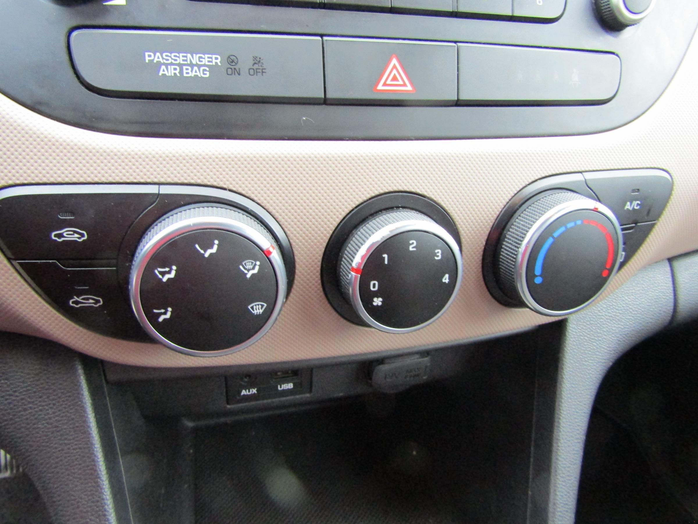 Hyundai i20, 2013 - pohled č. 12