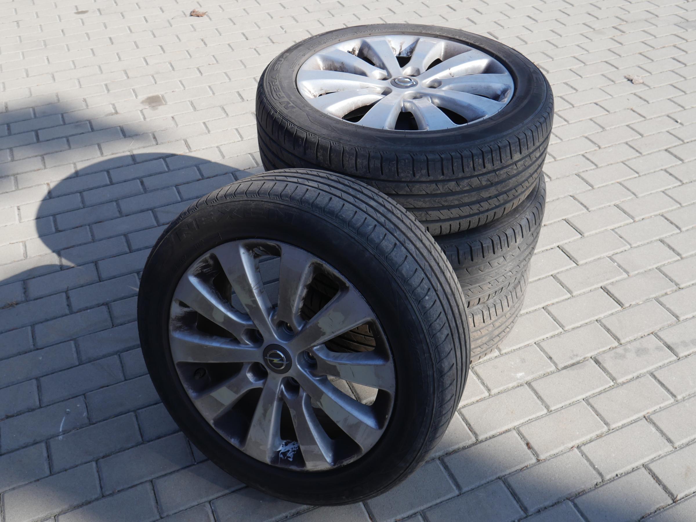 Opel Zafira, 2018 - pohled č. 18