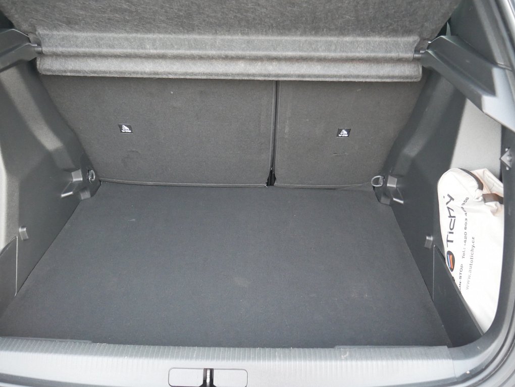 Peugeot 2008 1.2 PT 