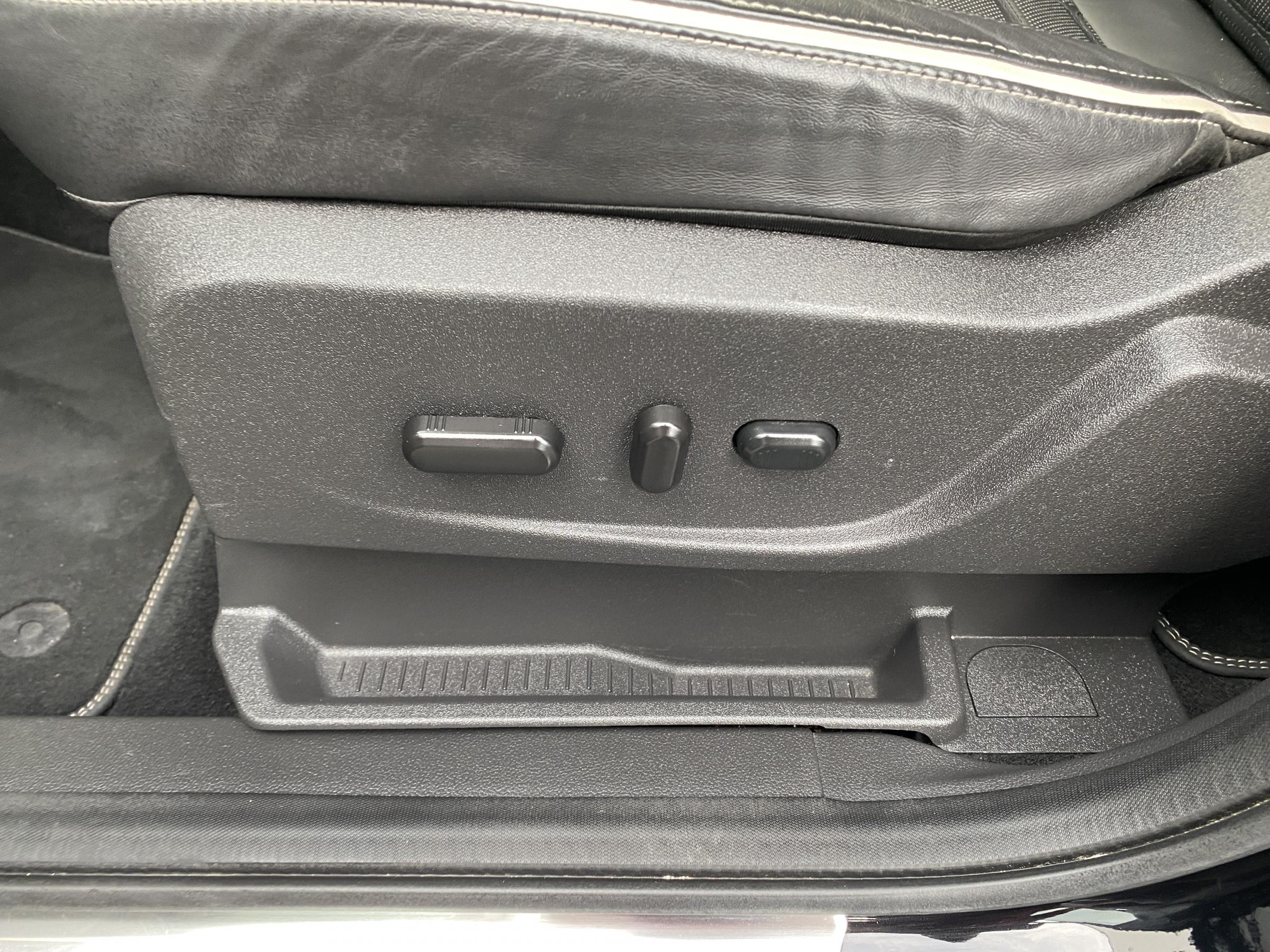 Ford Kuga, 2017 - pohled č. 14