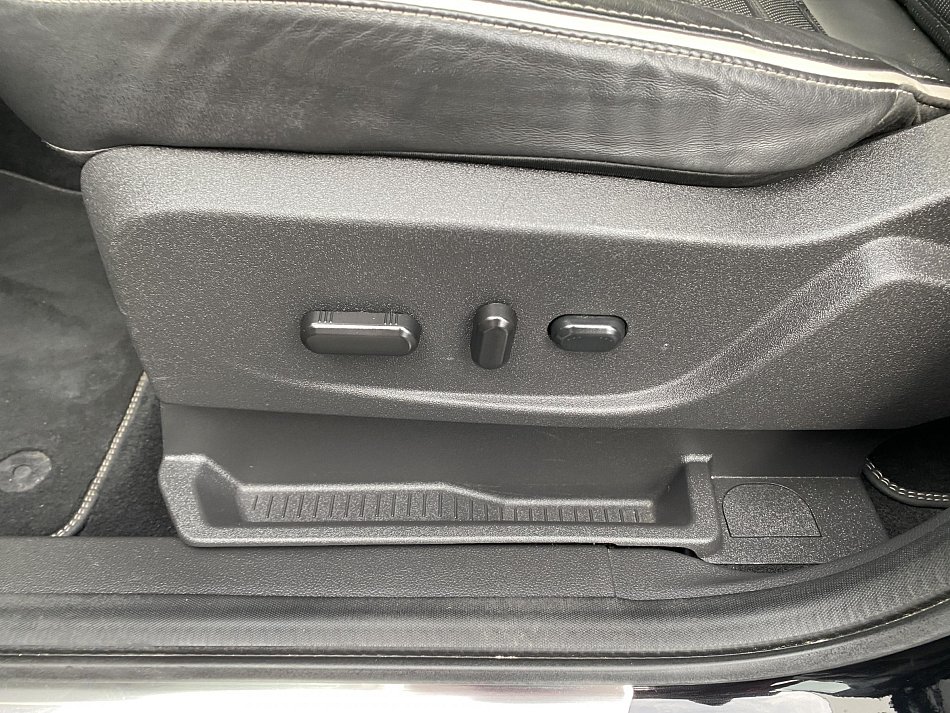 Ford Kuga 1.5 EB Vignale