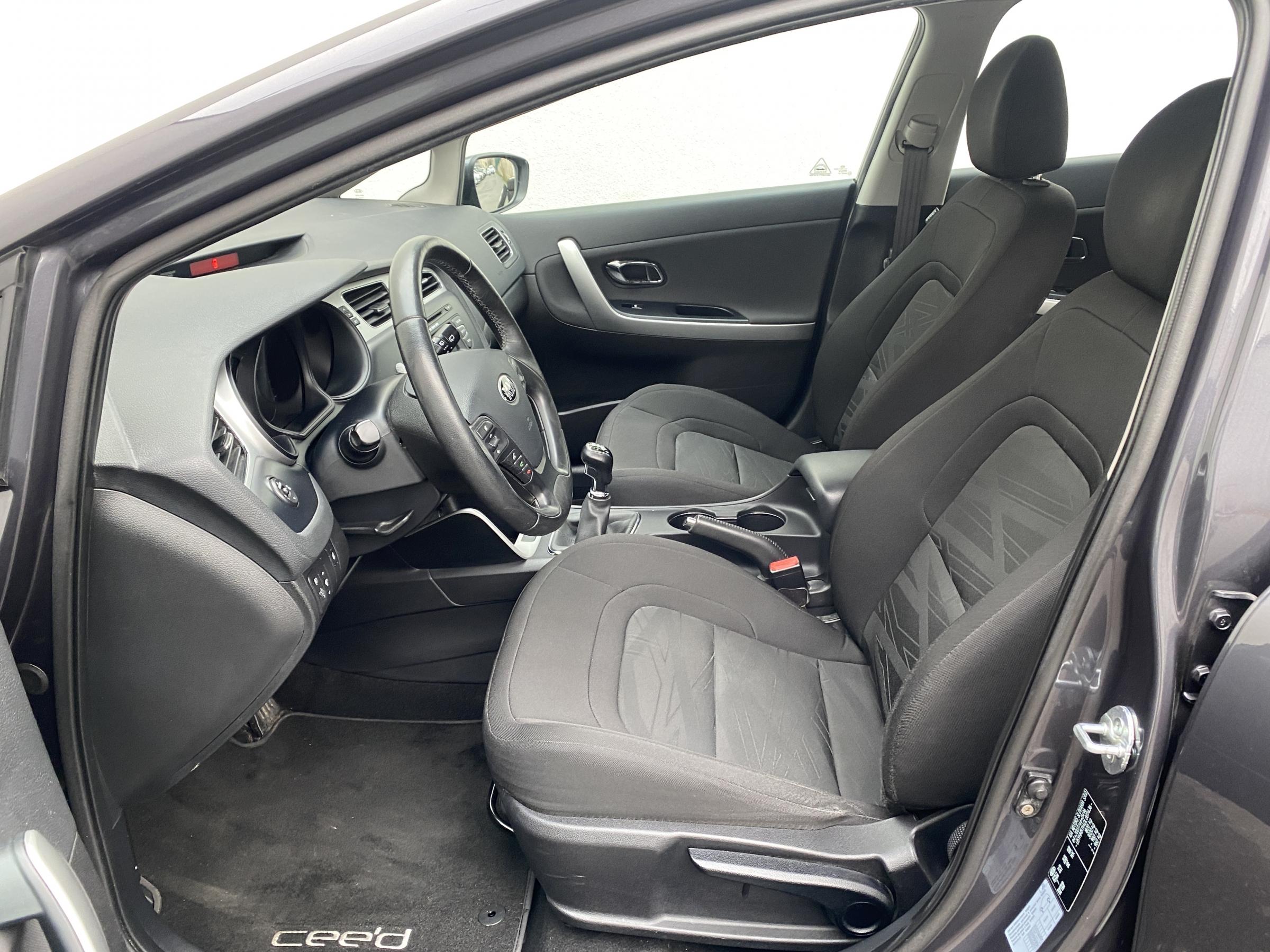 Kia Cee´d, 2012 - pohled č. 9