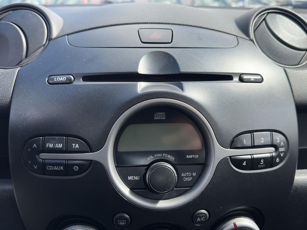 Mazda 2 1.5i 