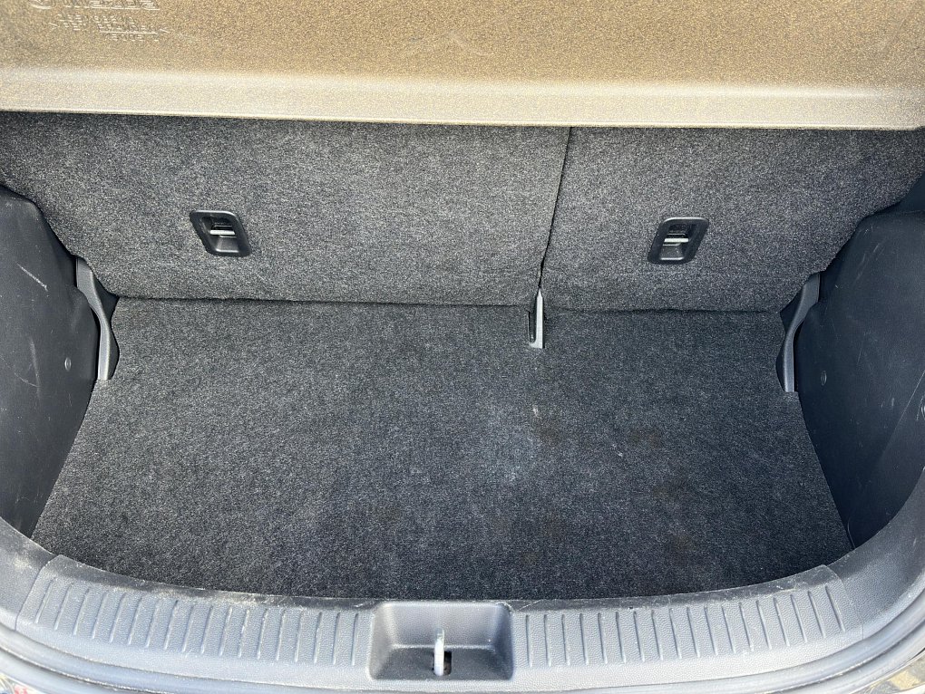 Mazda 2 1.5i 