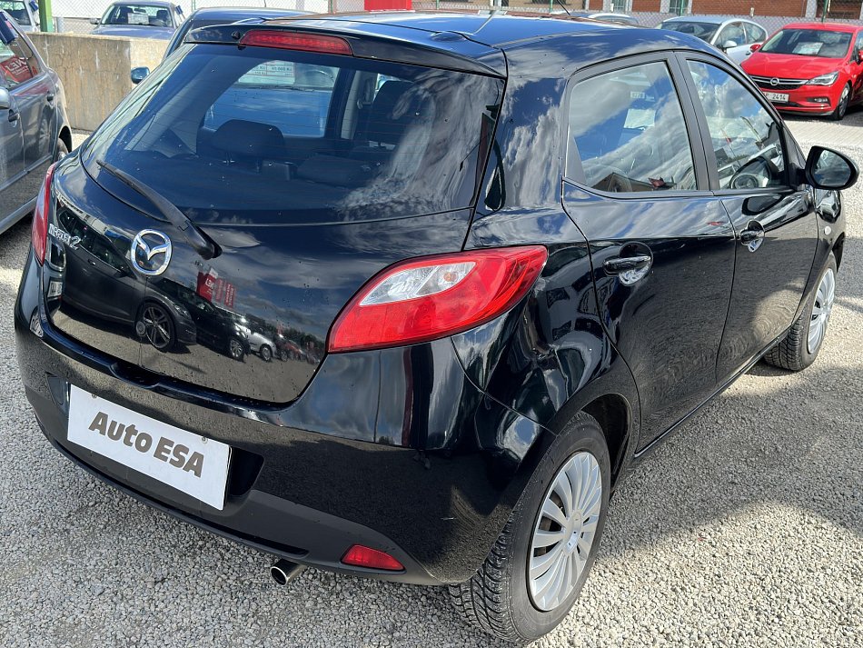 Mazda 2 1.5i 