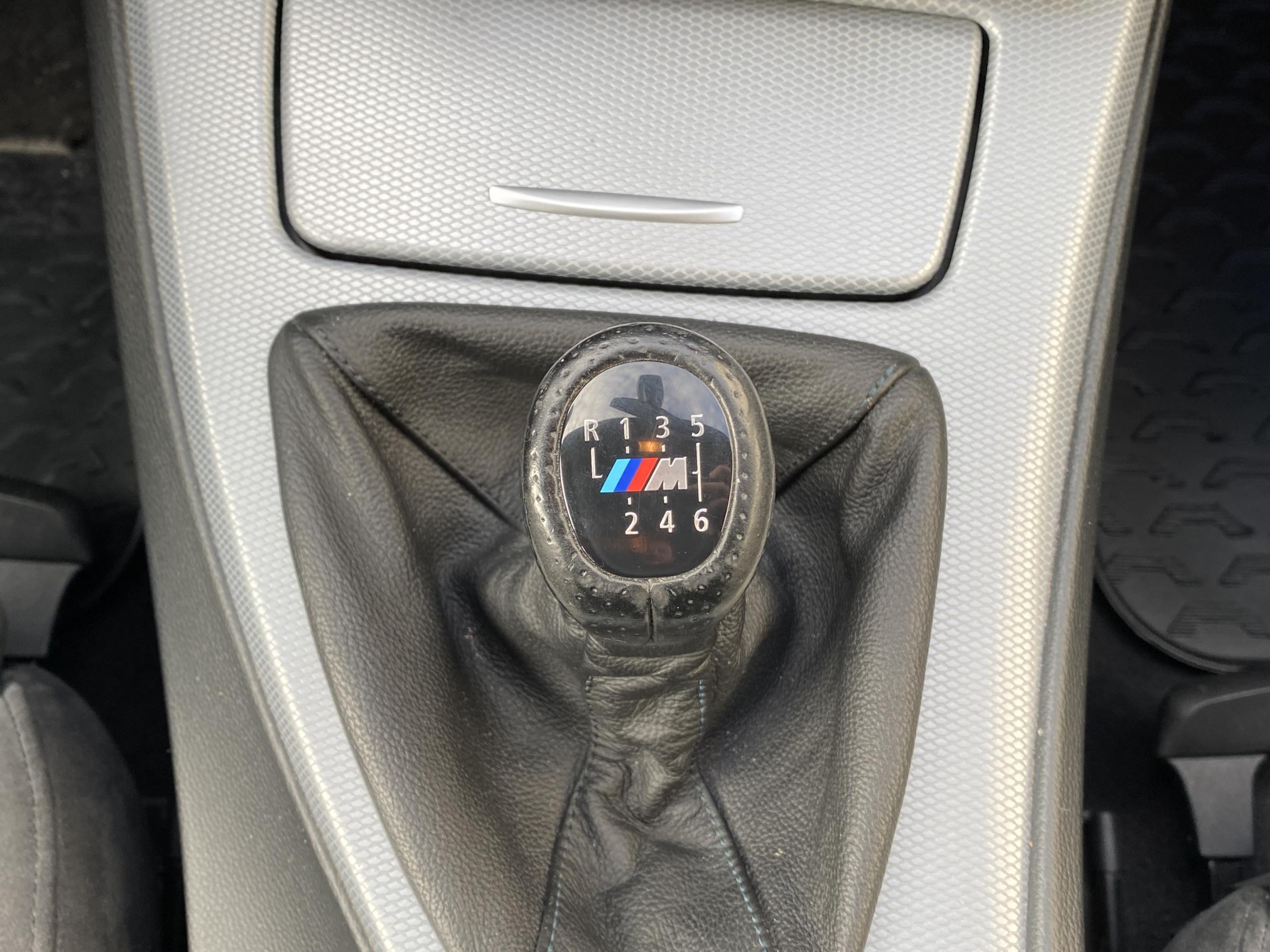 BMW Řada 3, 2011 - pohled č. 20