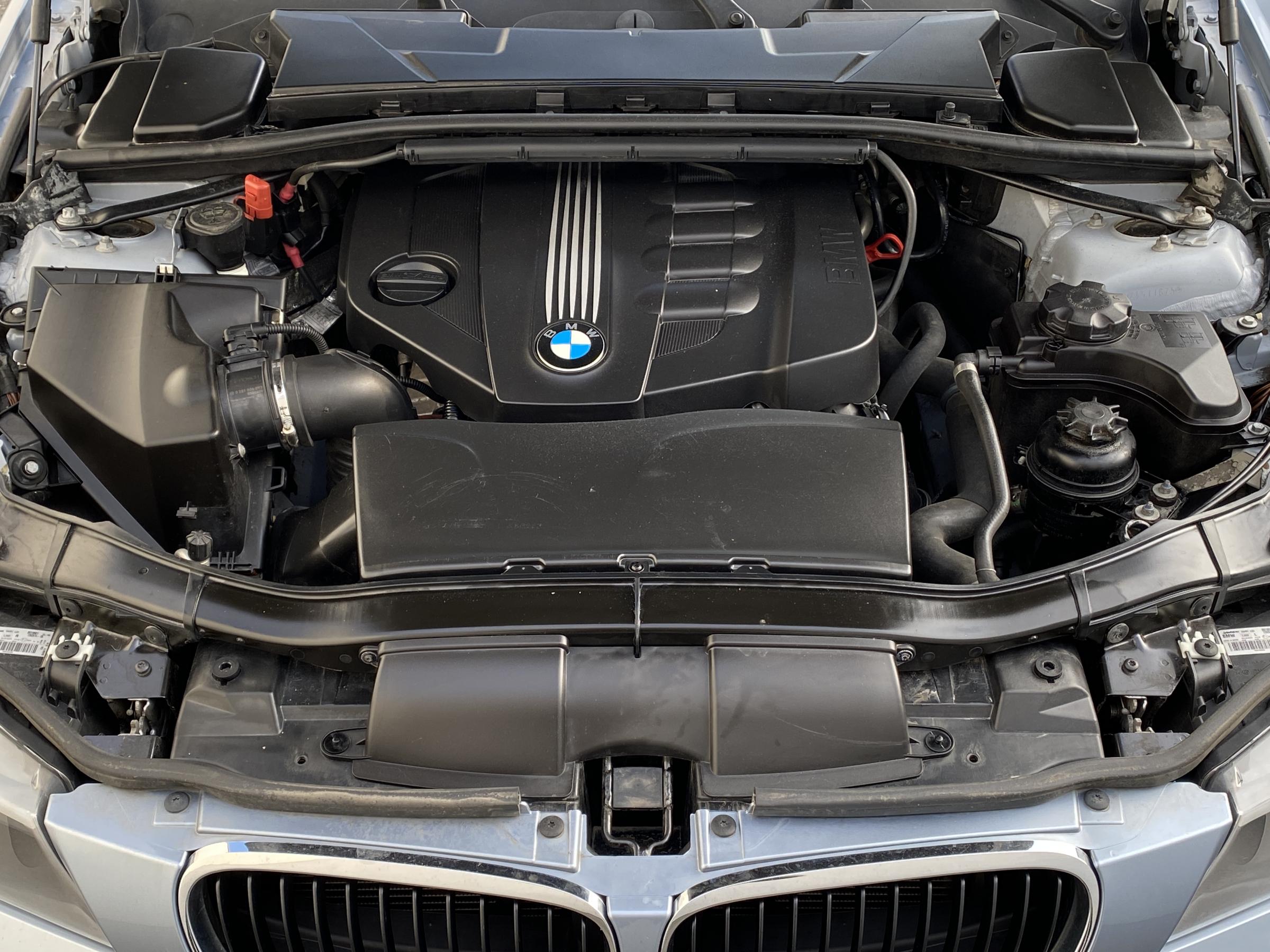 BMW Řada 3, 2011 - pohled č. 9