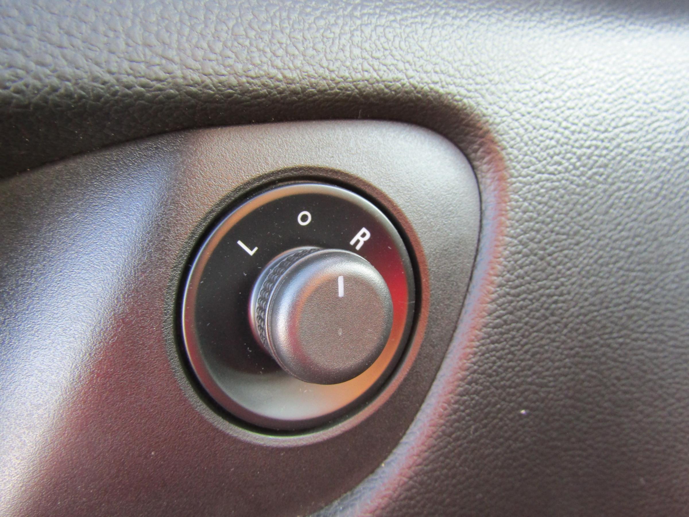 Opel Zafira, 2017 - pohled č. 13