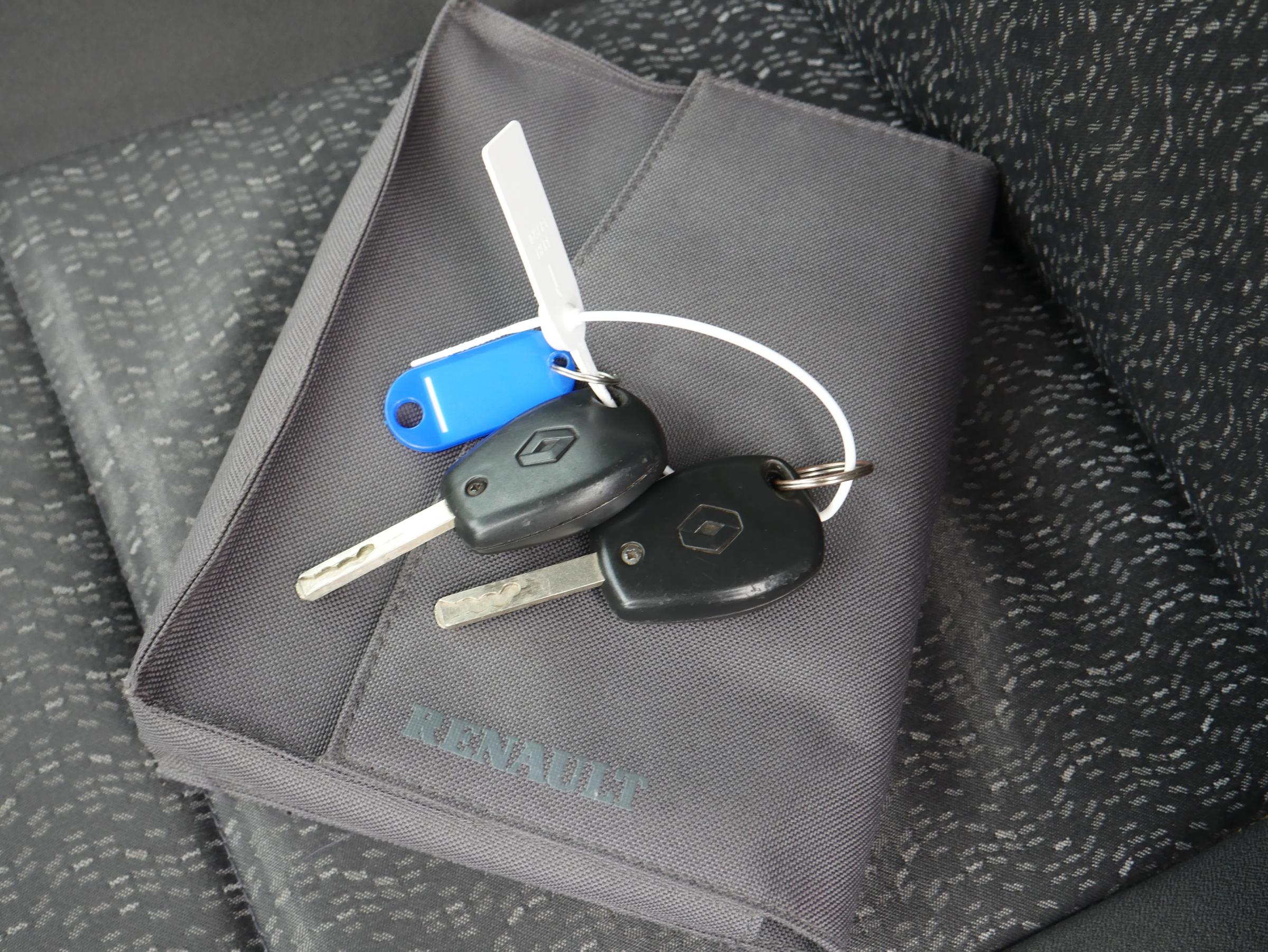 Renault Modus, 2005 - pohled č. 16