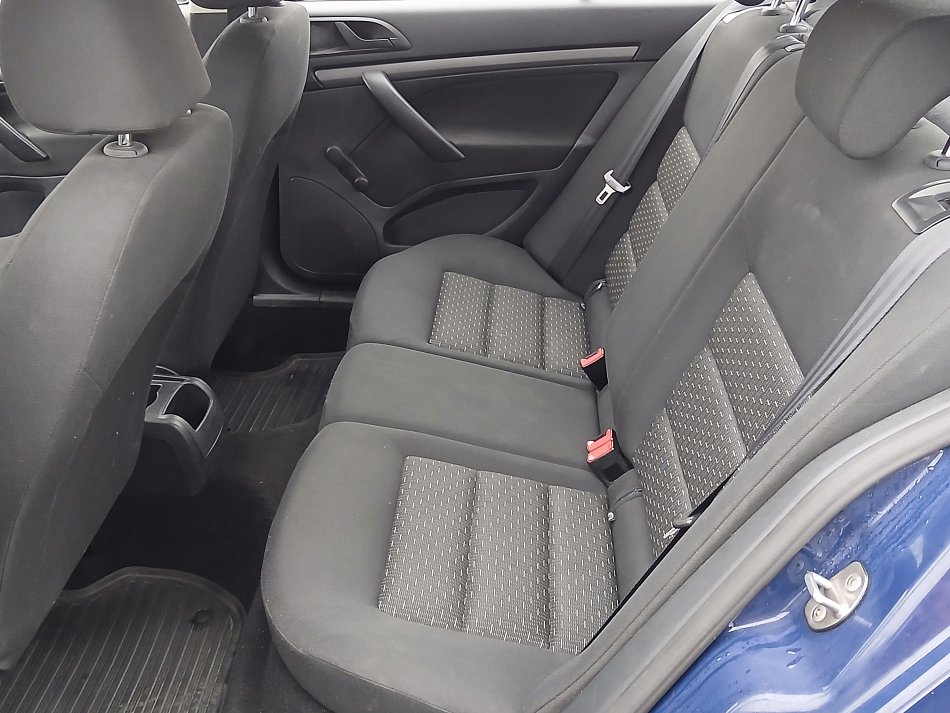 Škoda Octavia II 1.6i 