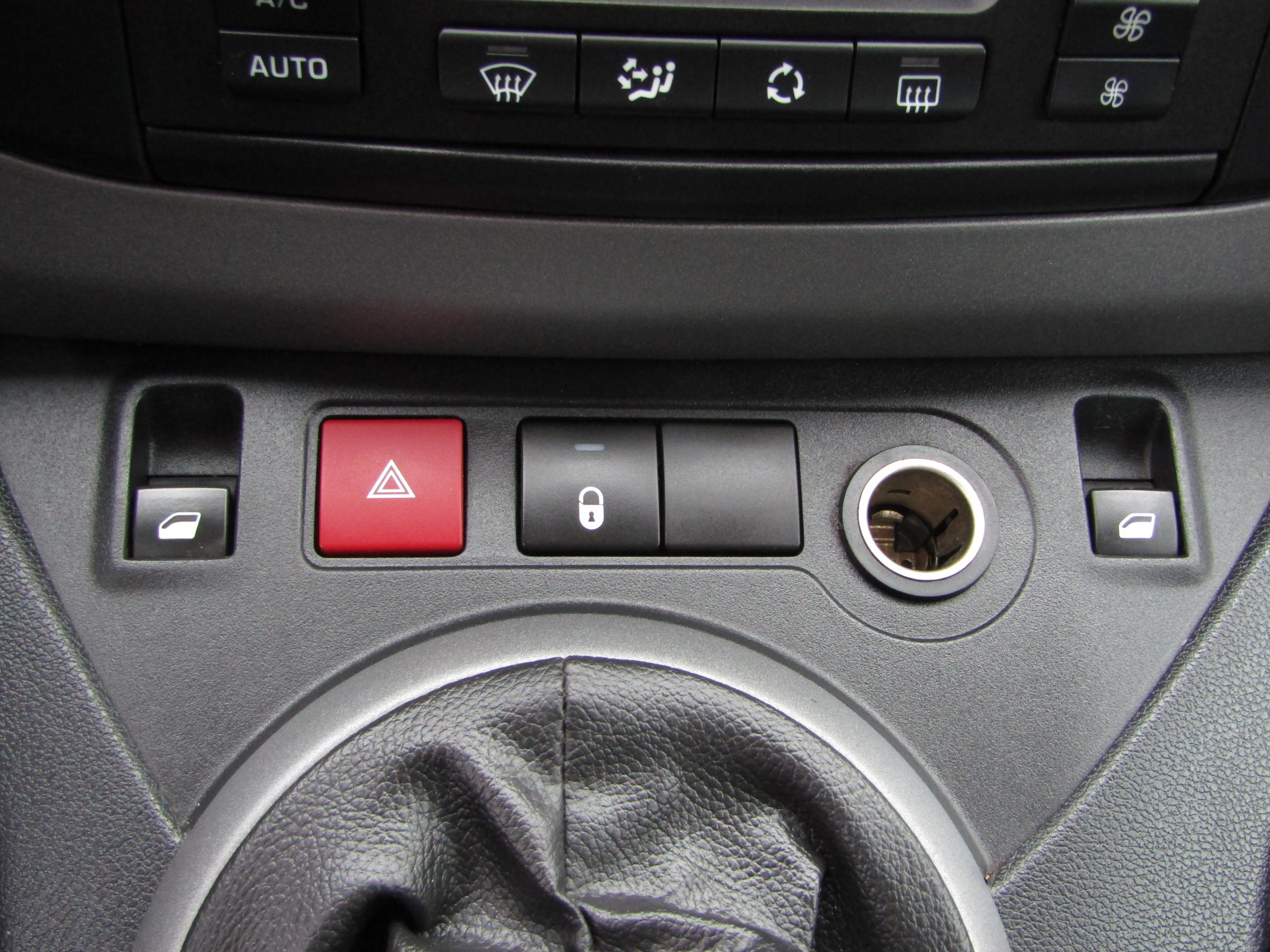 Citroën Berlingo, 2017 - pohled č. 15