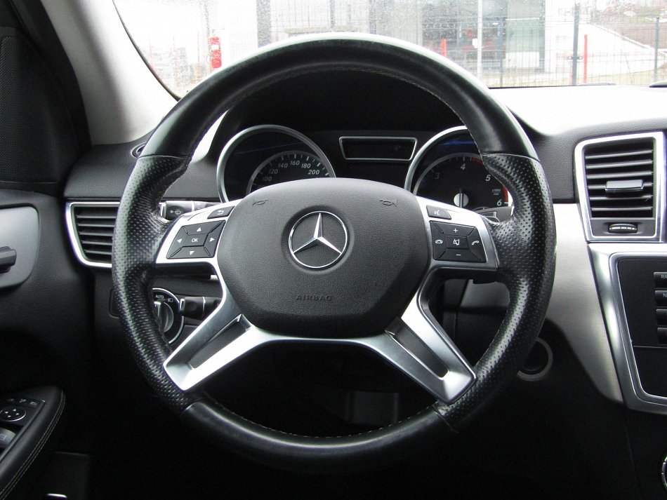 Mercedes-Benz Třída M 3.0 CDi  350 4Matic