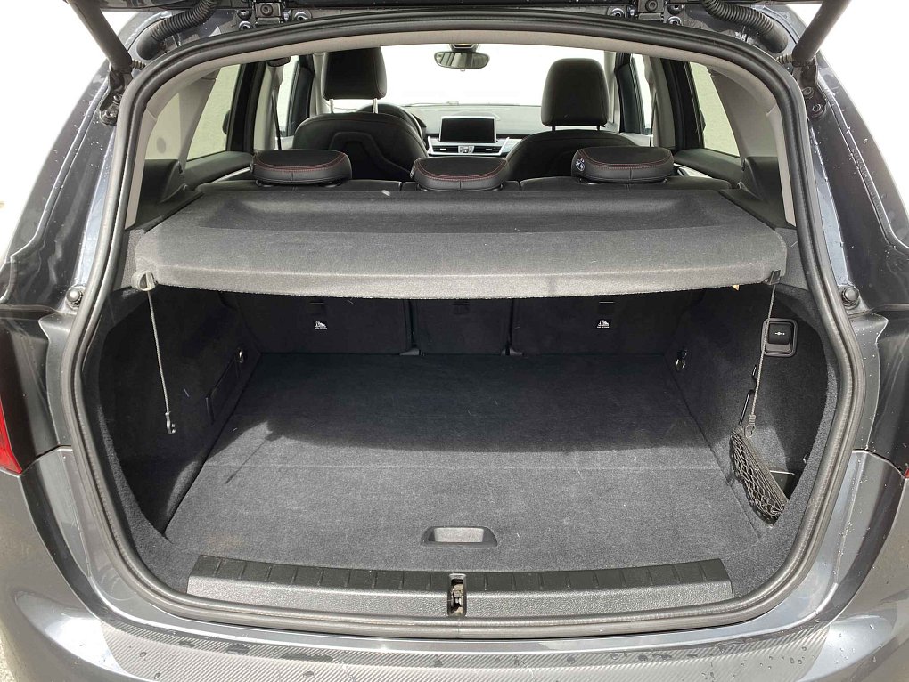 BMW Řada 2 2.0 i Sport Line 220 i
