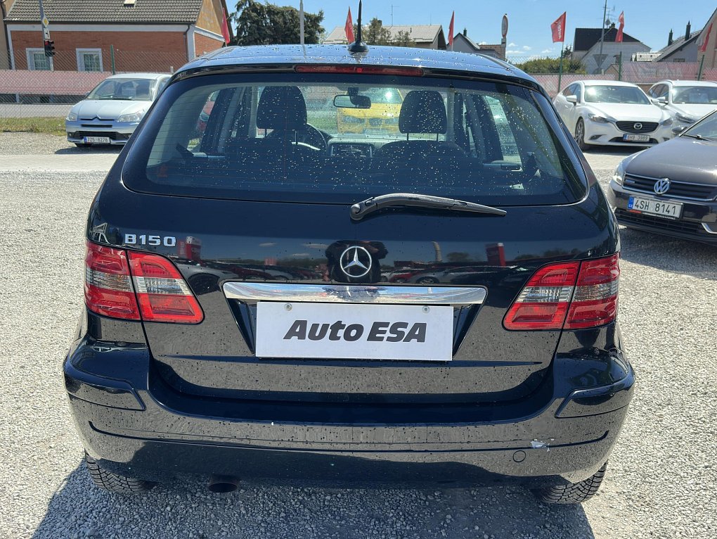 Mercedes-Benz Třída B 1.5i 