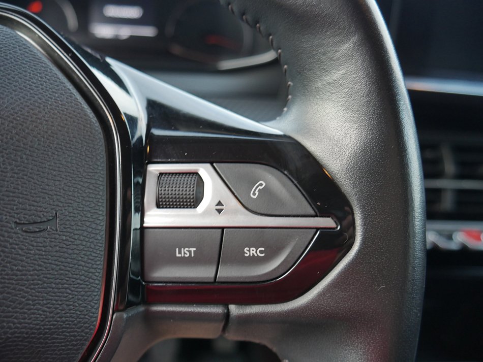 Peugeot 2008 1.2 PT 