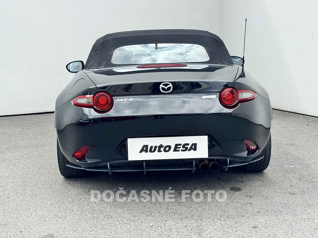 Mazda MX-5 2.0i 