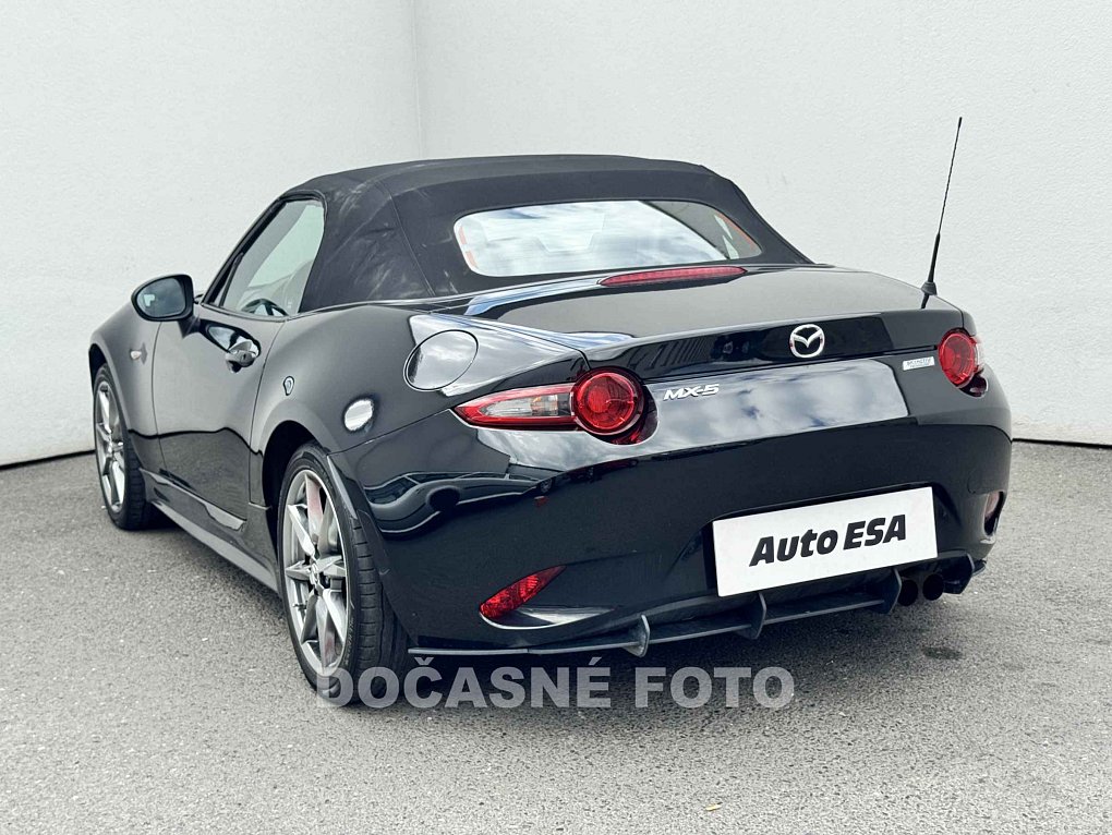 Mazda MX-5 2.0i 