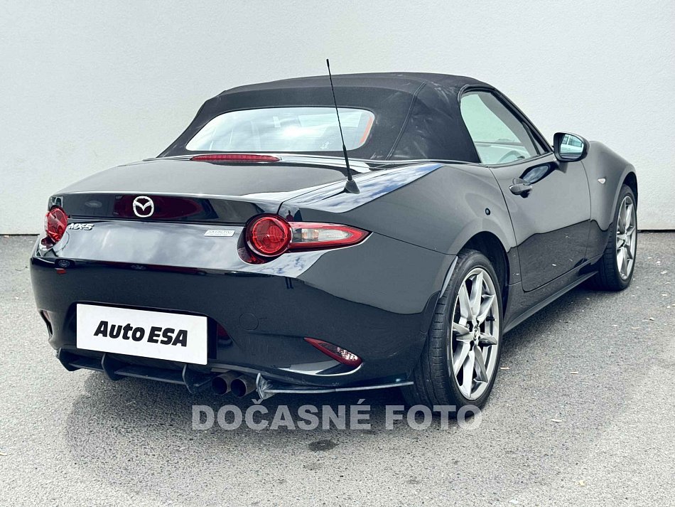 Mazda MX-5 2.0i 