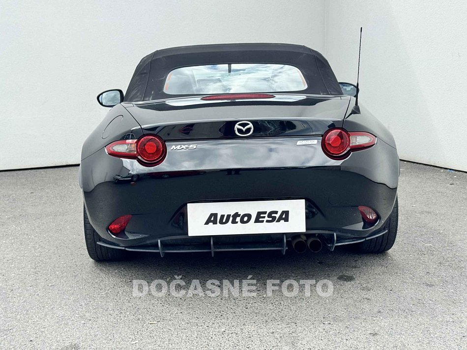 Mazda MX-5 2.0i 