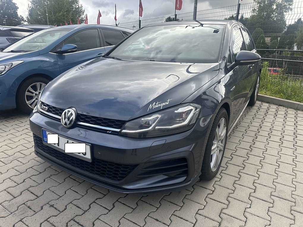 Volkswagen Golf 2.0 TDi 