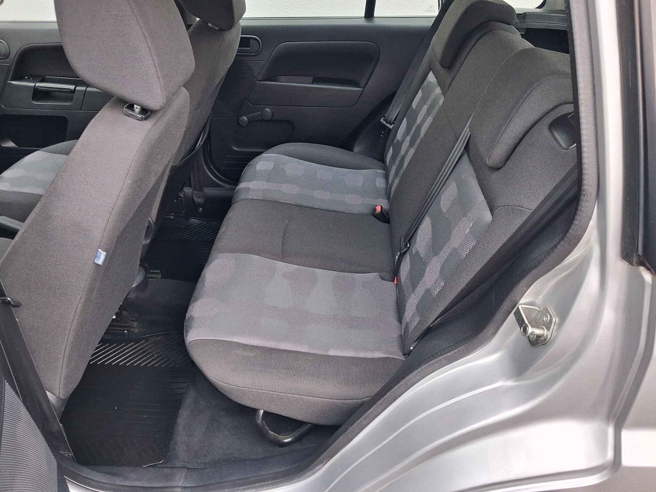 Ford Fusion 1.4i 