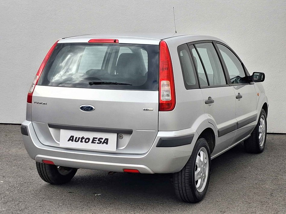Ford Fusion 1.4i 