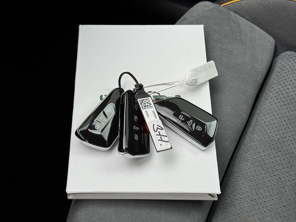 Škoda Superb IV 2.0 TDi Selection