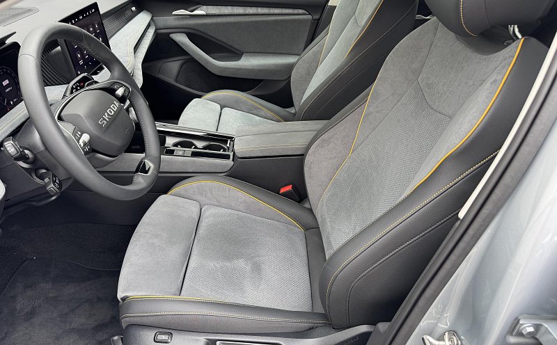 Škoda Superb IV 2.0 TDi Selection