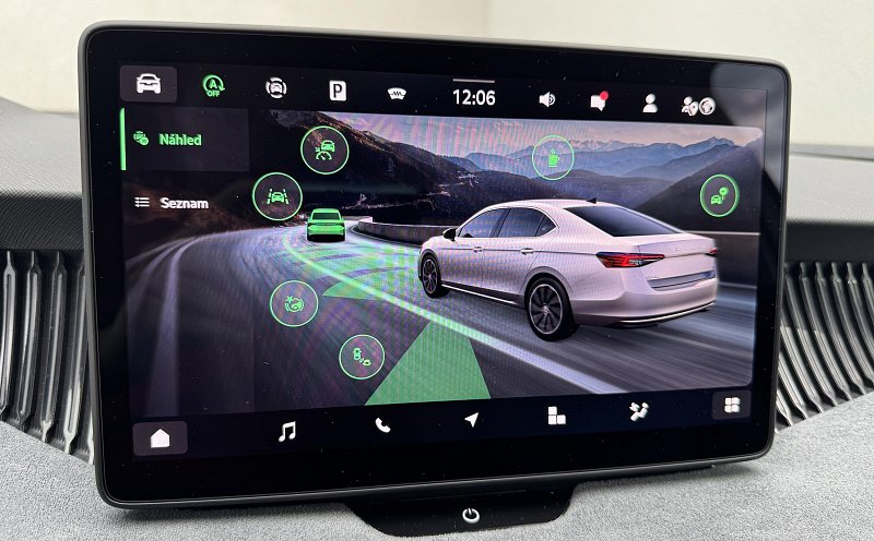 Škoda Superb IV 2.0 TDi Selection