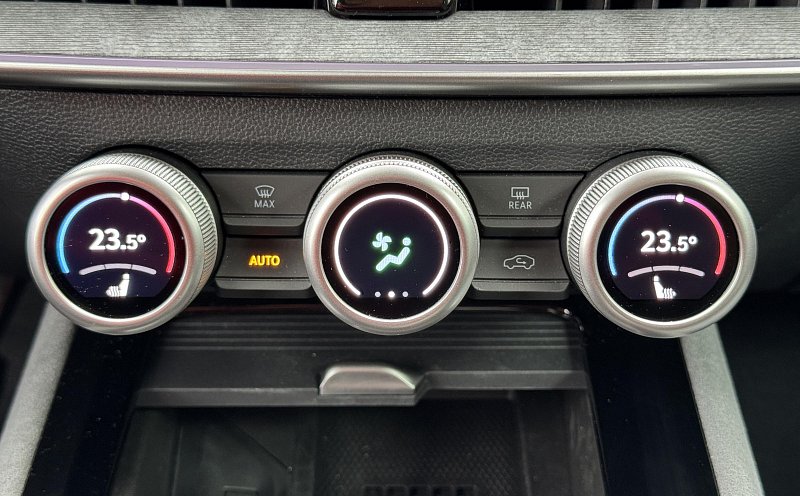 Škoda Superb IV 2.0 TDi Selection