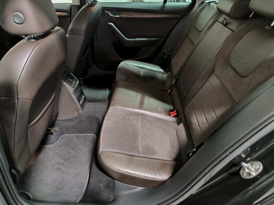 Škoda Octavia III 2.0 TDI Scout 4x4