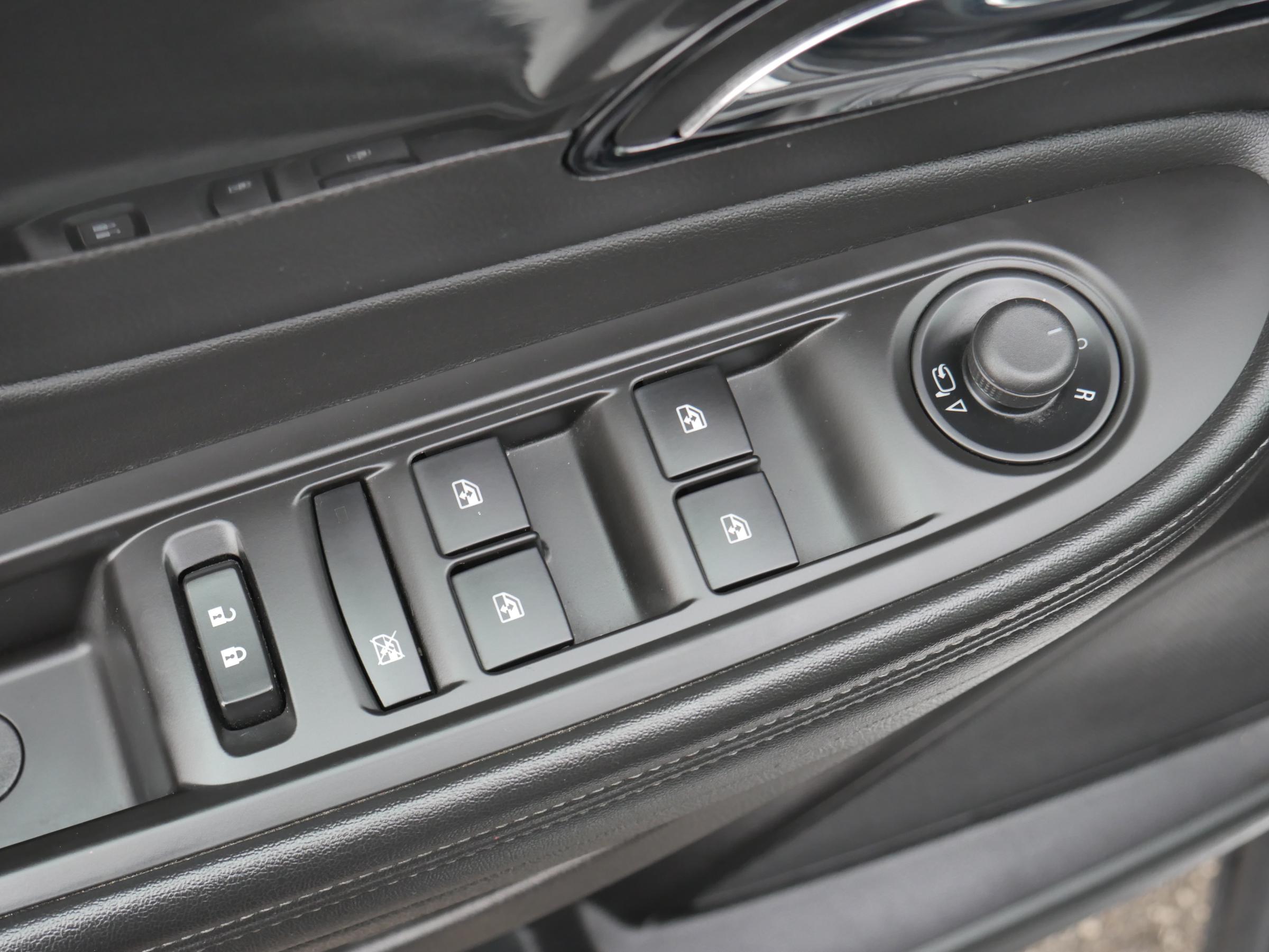 Opel Mokka, 2017 - pohled č. 19