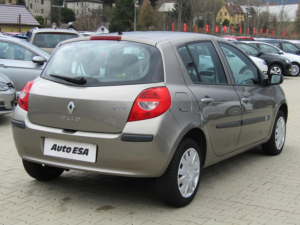 Renault Clio 1.2i 