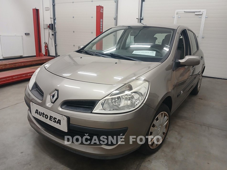 Renault Clio 1.2i 
