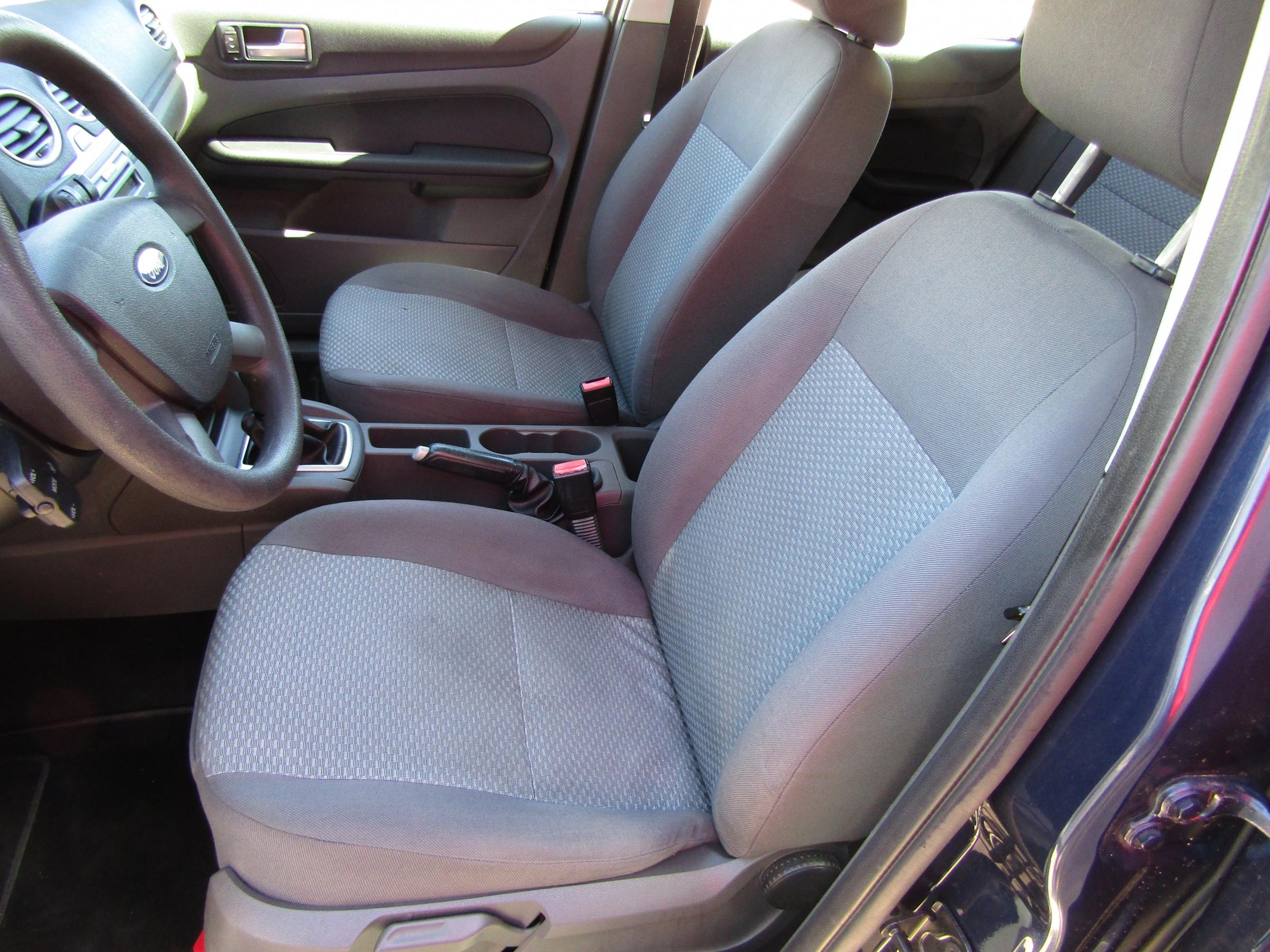 Ford Focus, 2005 - pohled č. 9