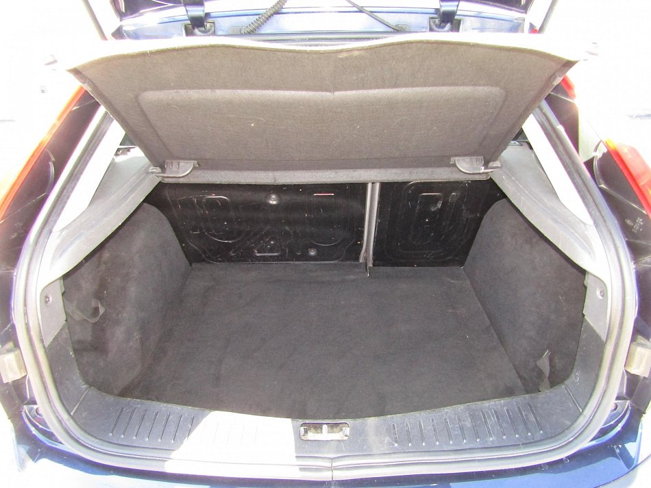 Ford Focus 1.6i 