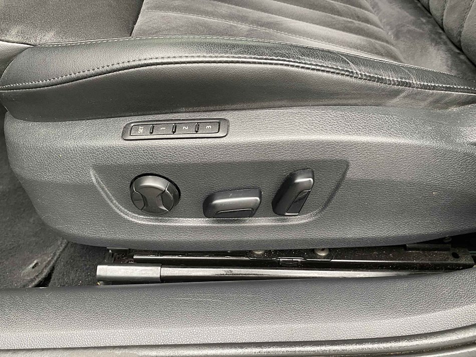 Škoda Superb III 2.0 TDi Style
