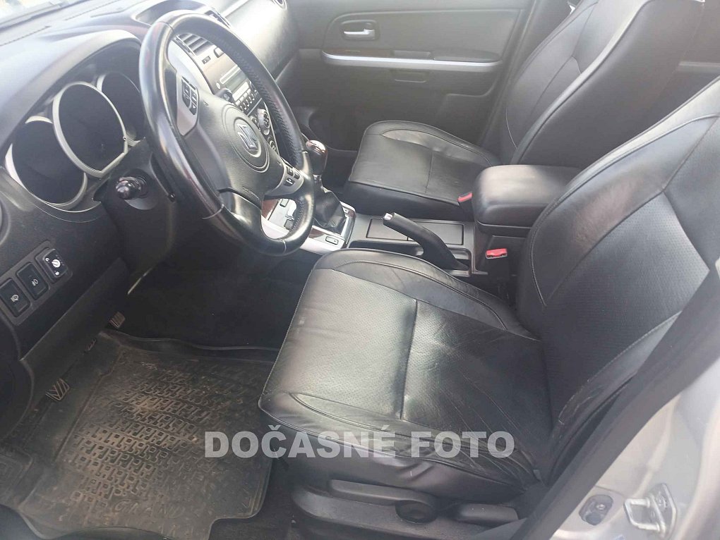Suzuki Grand Vitara 2.0i  4x4