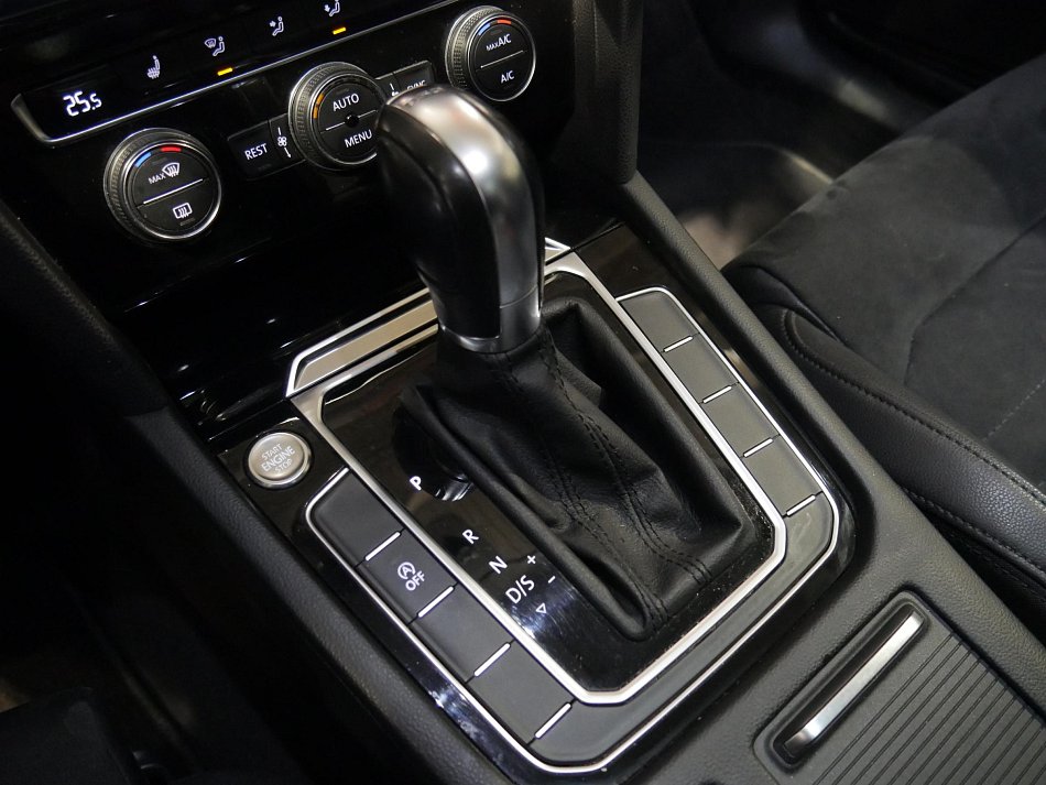 Volkswagen Passat 2.0TDi 