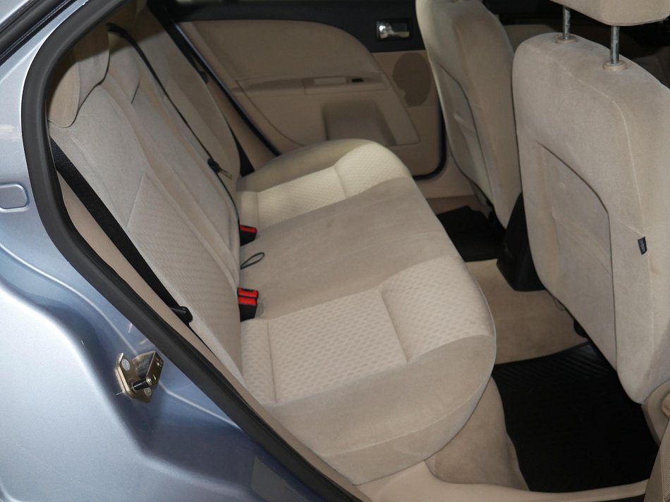 Ford Mondeo 1.8 sci 