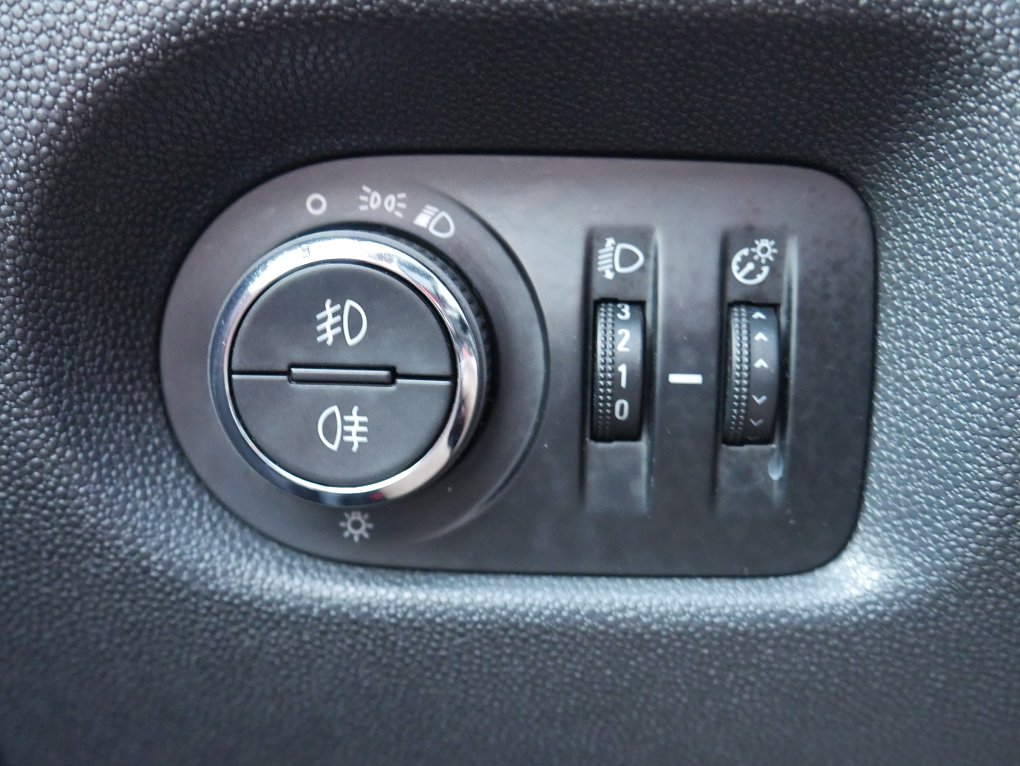 Opel Corsa 1.2i 