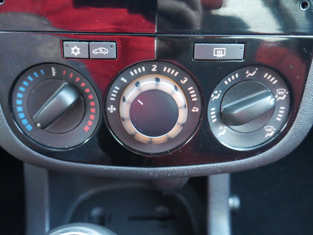 Opel Corsa 1.2i 